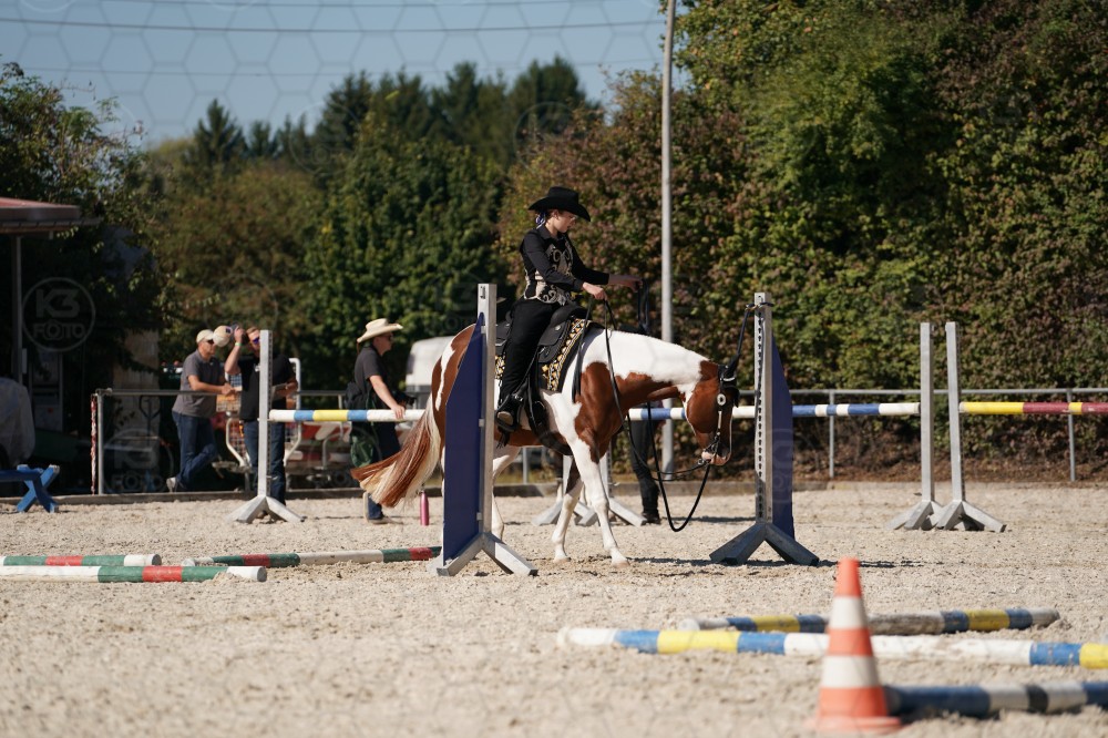 s_A_908038.JPG